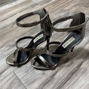 Steve Madden Metalic Silver Strappy Heels